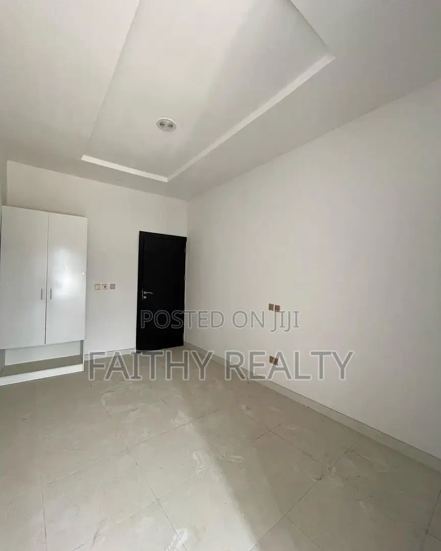 4bdrm Duplex in Vgc, Ikota for rent