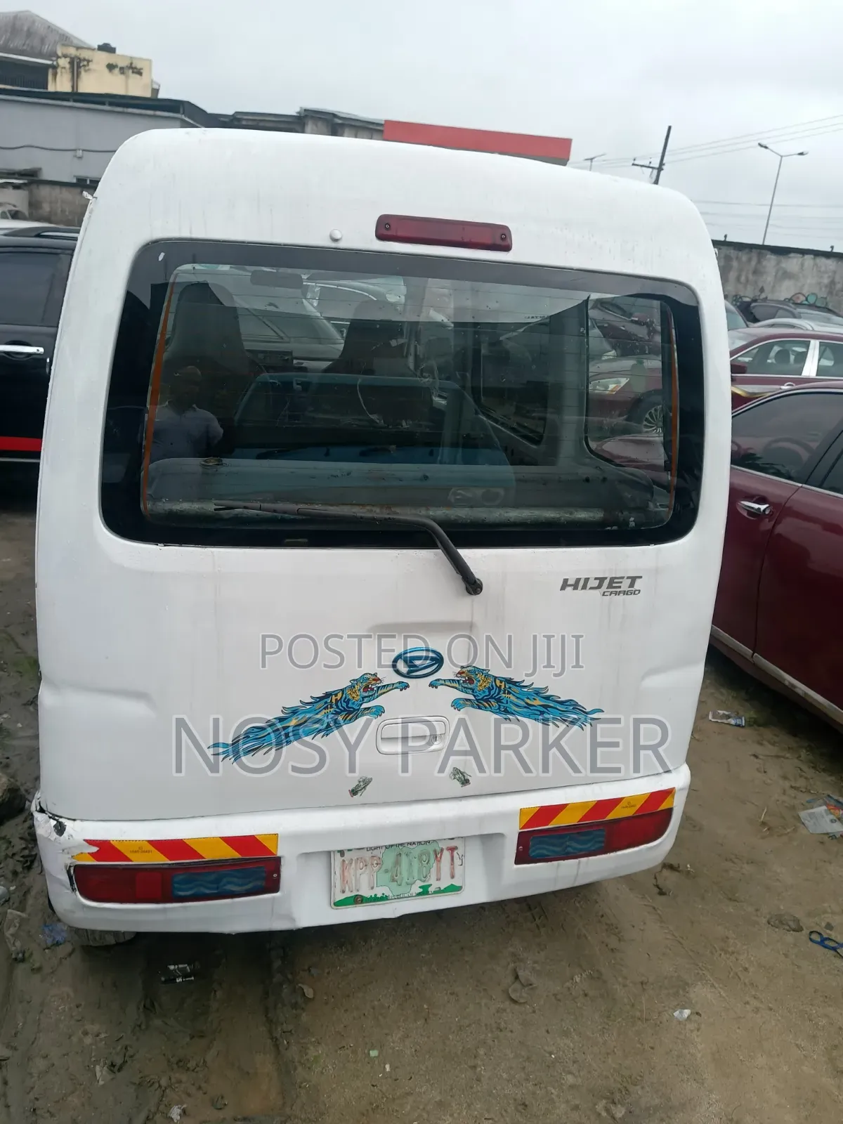 Daihatsu Hijet 2004 White