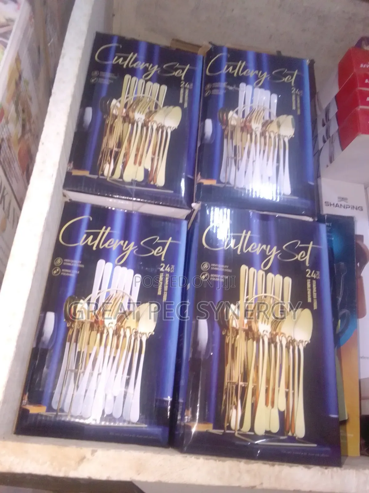 24 Piece Gold and Silver Cutlery Set