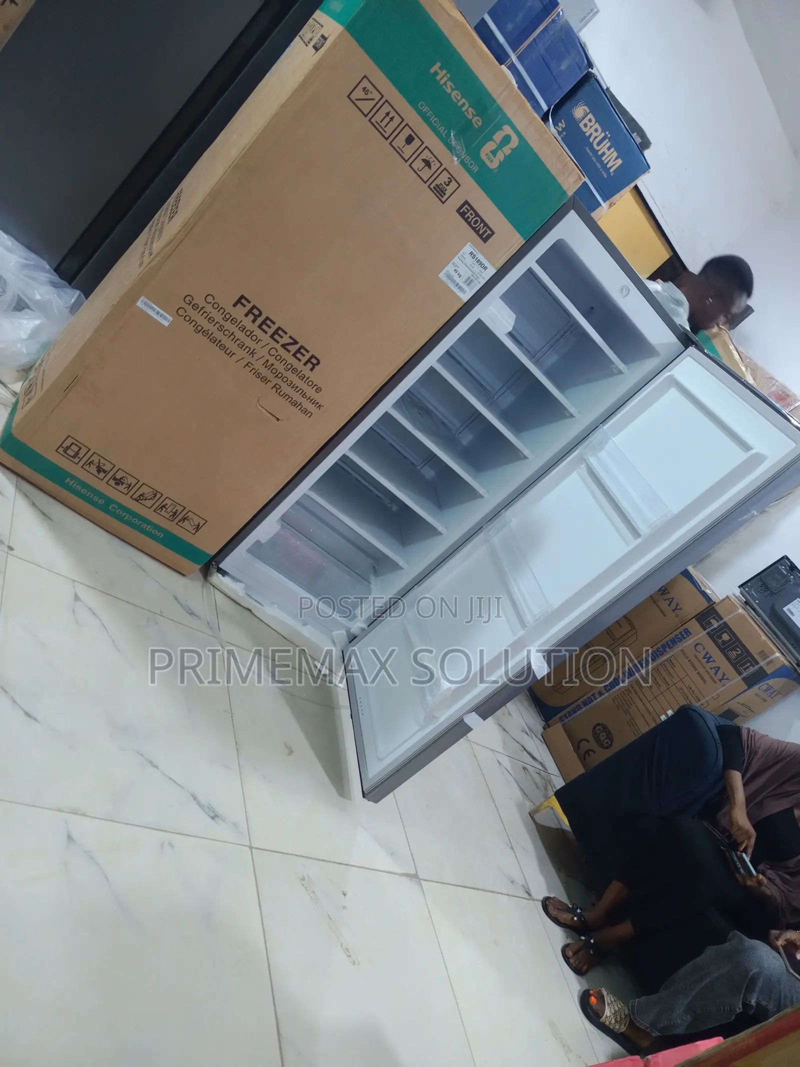 190L of Organized Freezing With the Hisense RS189DR Standing Freezer