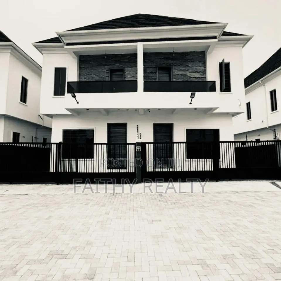 4bdrm Duplex in Ikota for rent