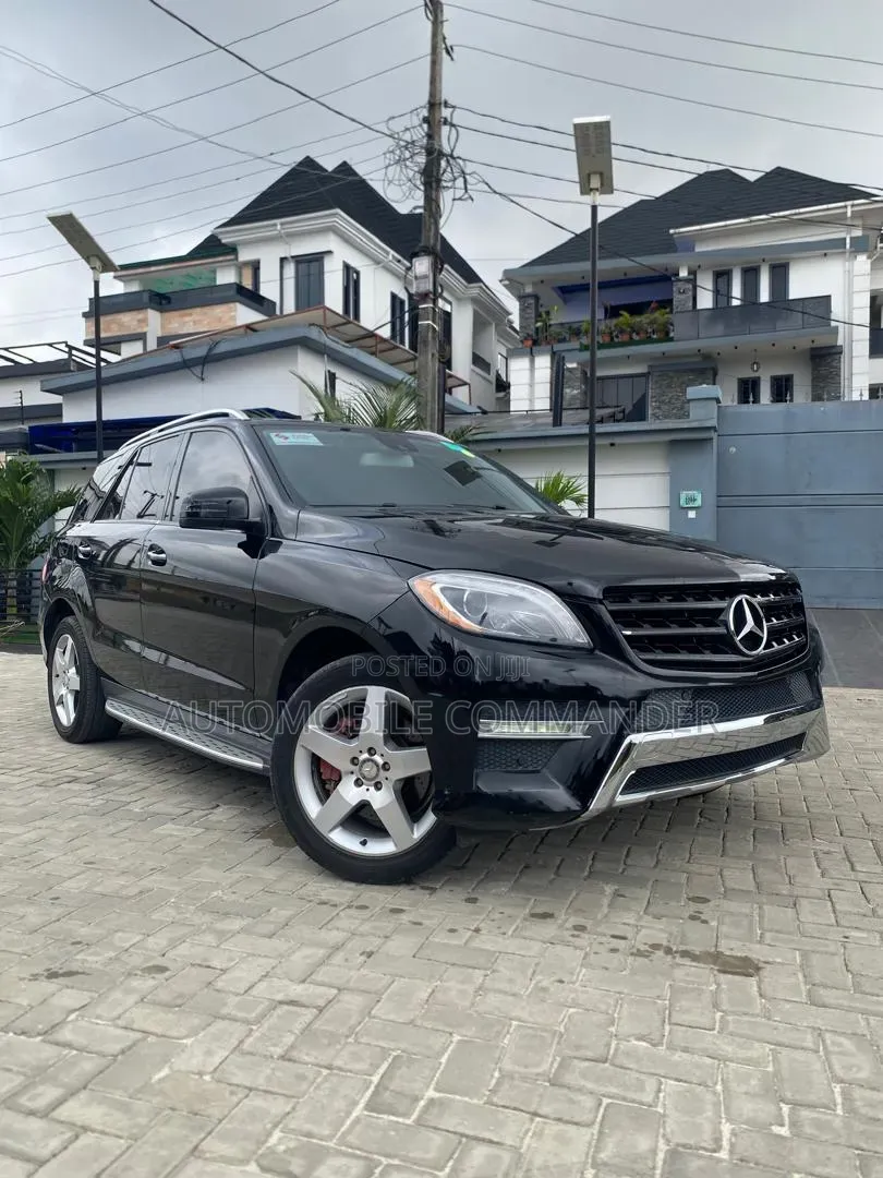 Mercedes-Benz M Class ML350 4dr SUV (3.5L 6cyl 7A) 2014 Black