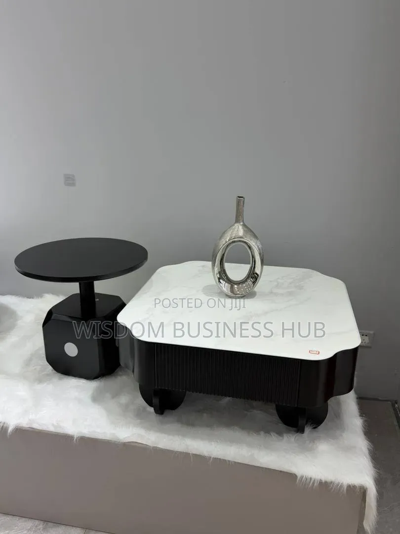 Mable Top Scalloped Center Table Set