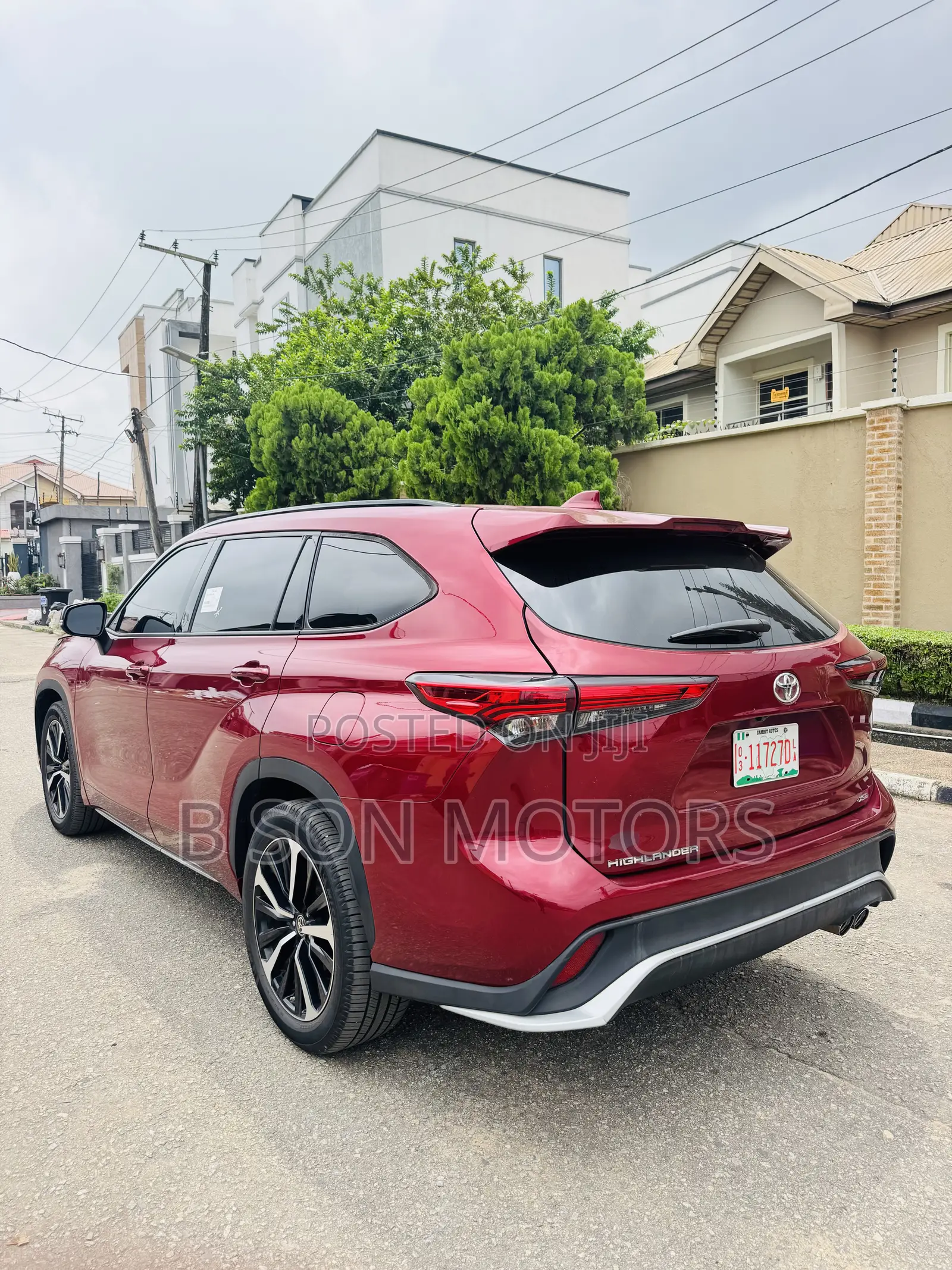 Toyota Highlander Limited 2021 Red