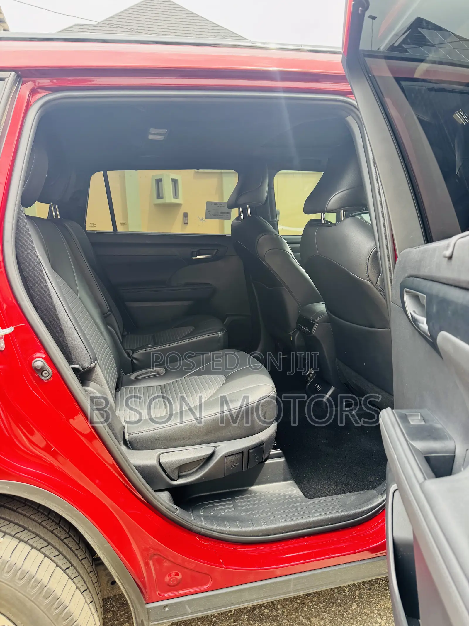 Toyota Highlander Limited 2021 Red