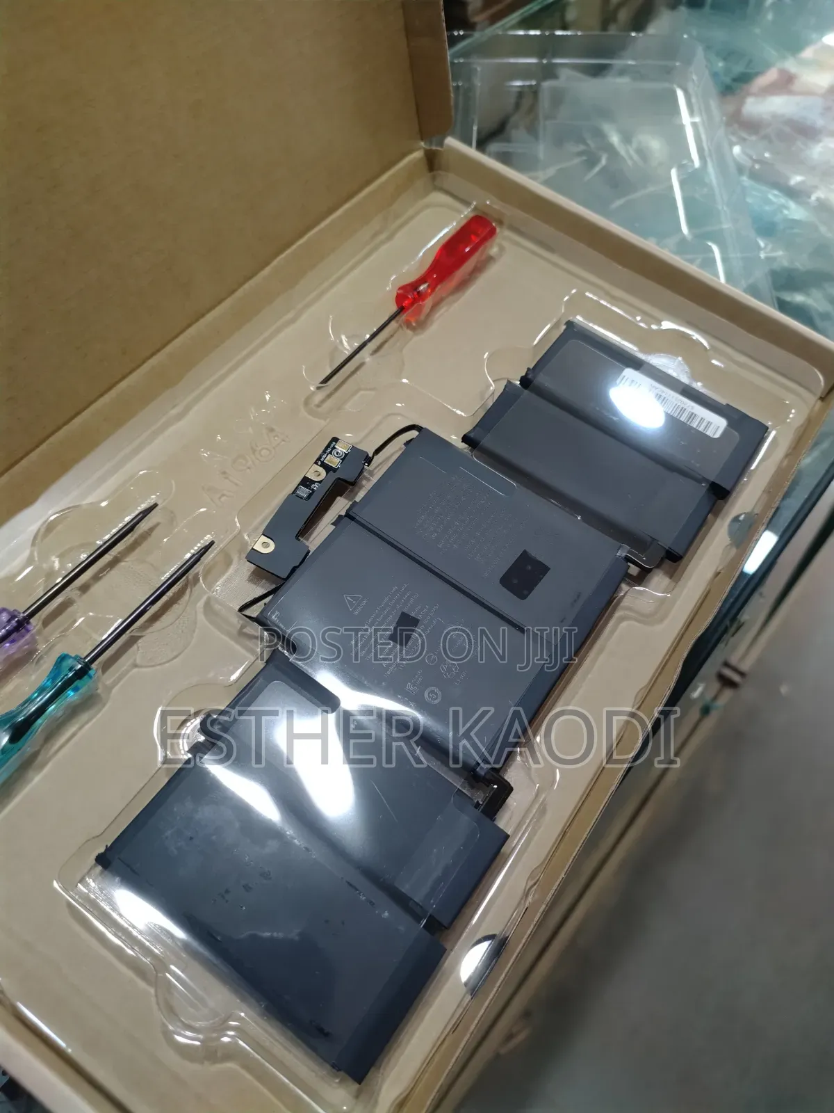 Macbook Pro 13'' A1964 Battery for Pro 13'' A1989 Year 2018
A1964