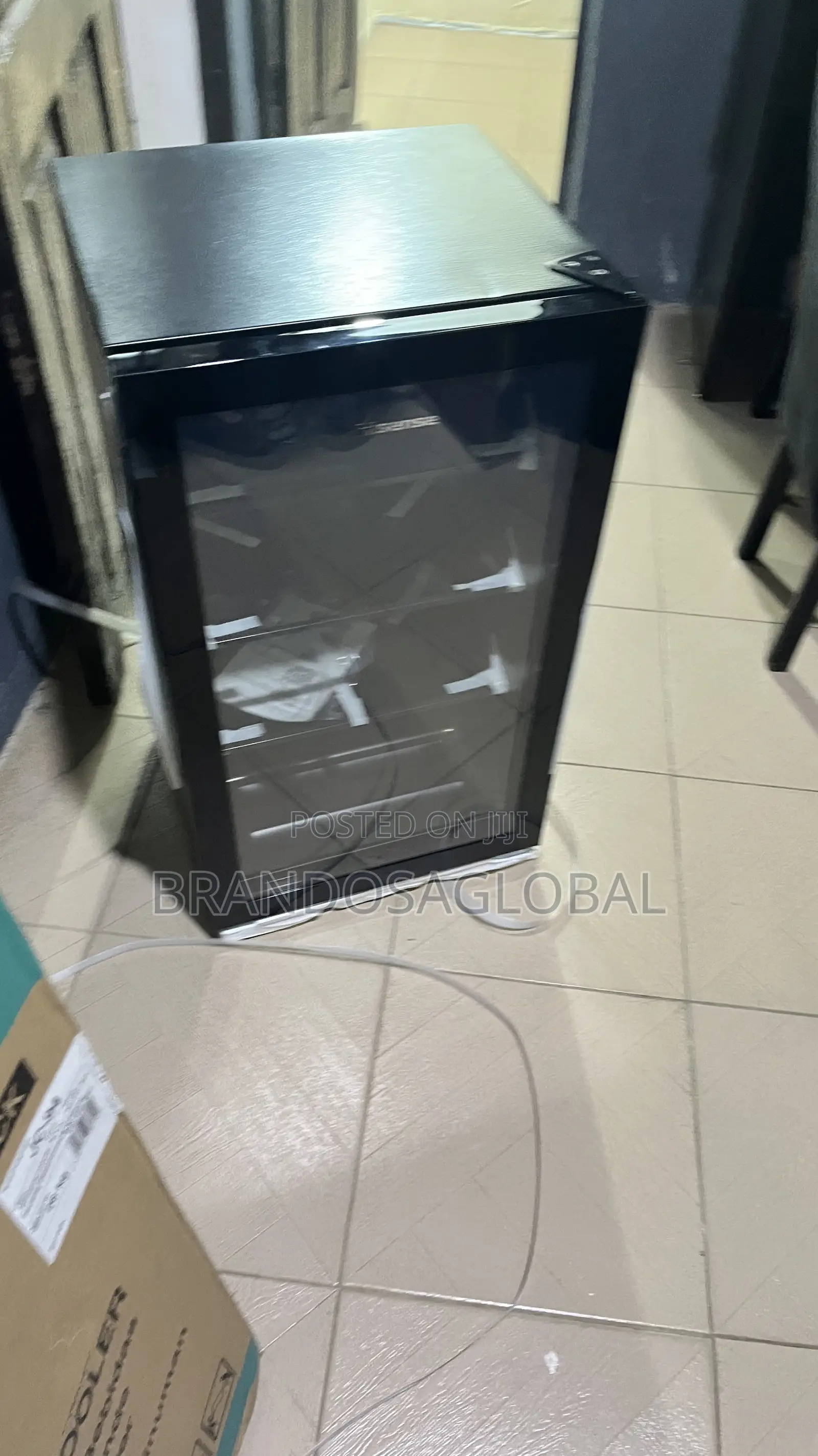 Hisense JC-94 Compact Office Refrigerator 91 Litres