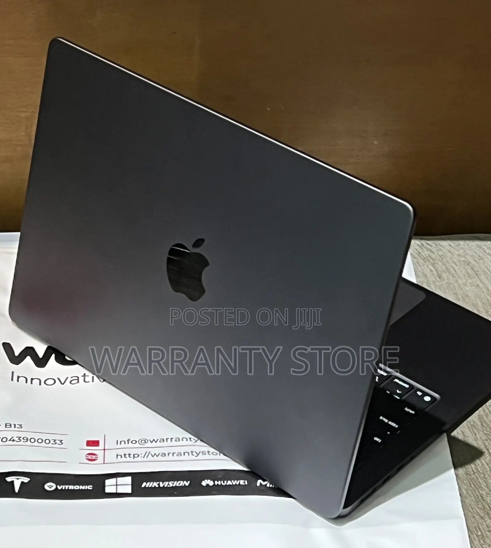 Laptop Apple MacBook Pro 2025 M5 16GB Apple M5 SSD 512GB