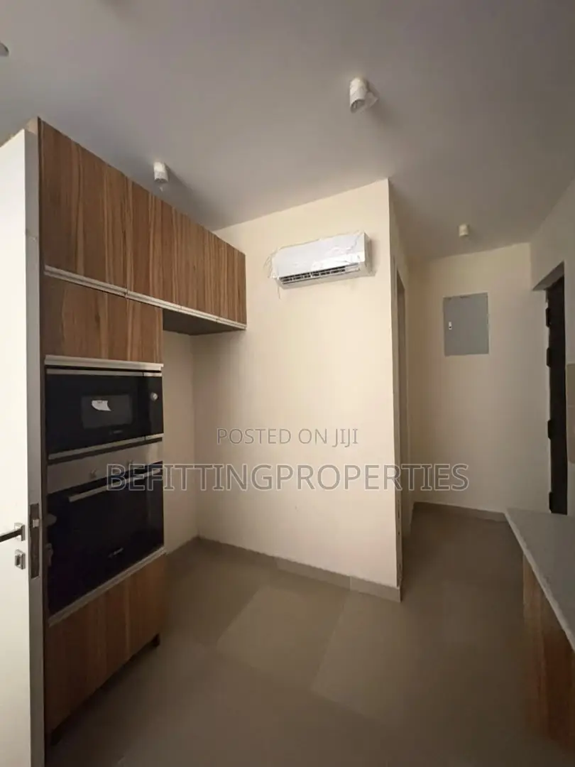 2bdrm Apartment in Lekki for sale