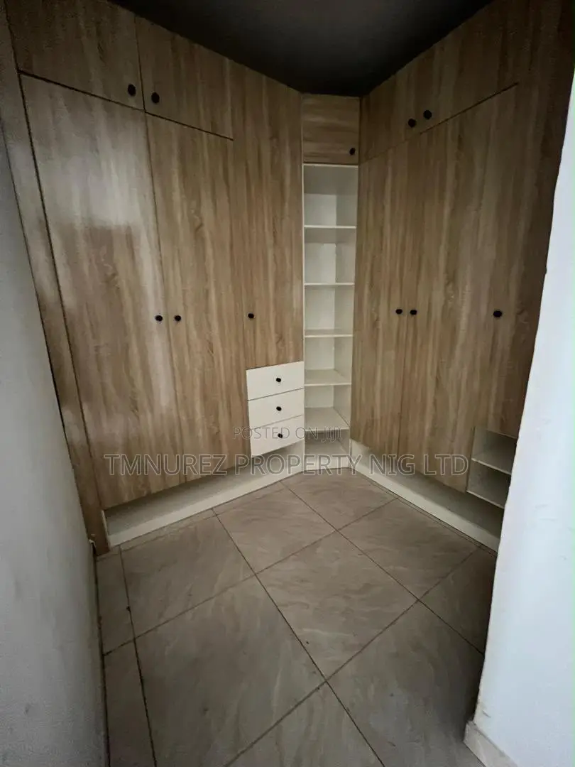 4bdrm Duplex in VGC / Ajah for rent
