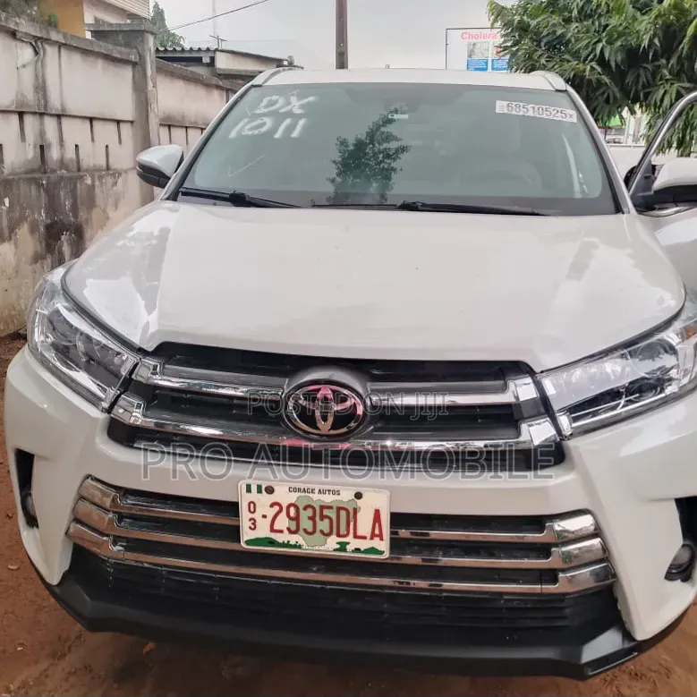 Toyota Highlander XLE 2019 White