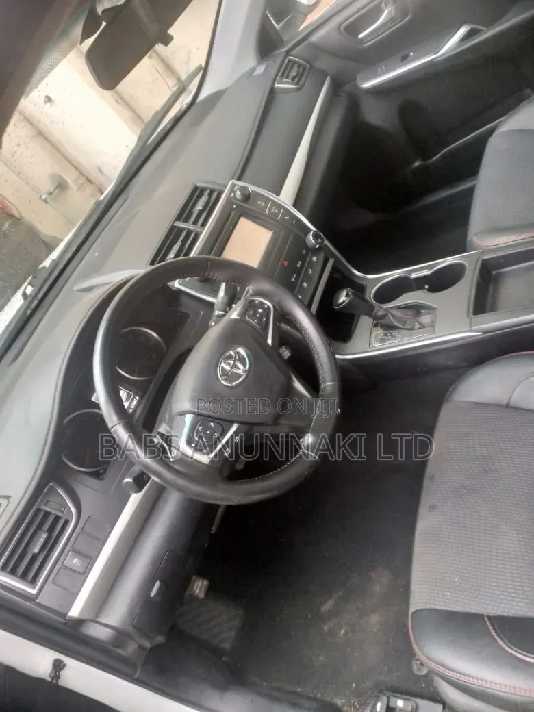 Toyota Camry 2016 White