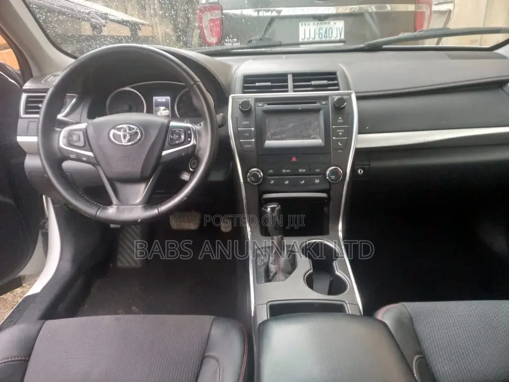 Toyota Camry 2016 White