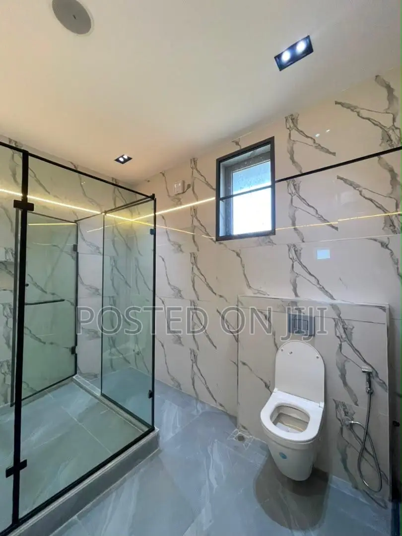 5bdrm Duplex in Ajah for sale