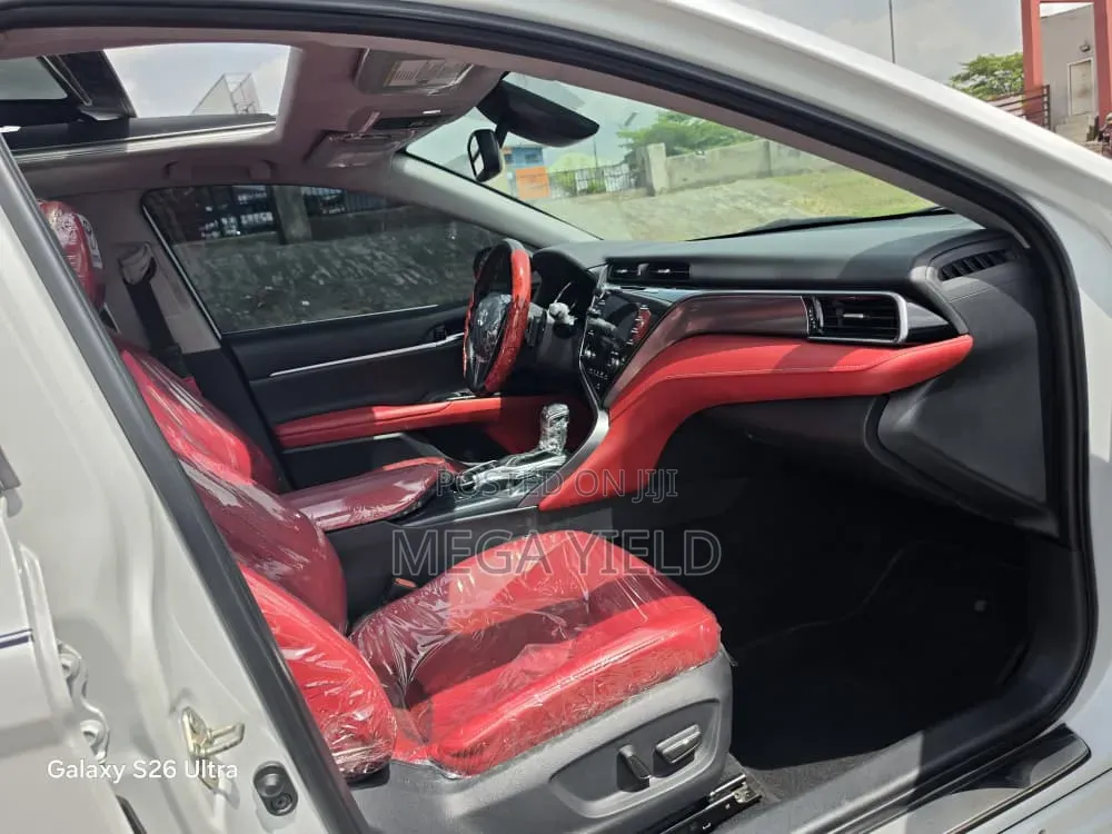 Toyota Camry 2022 White