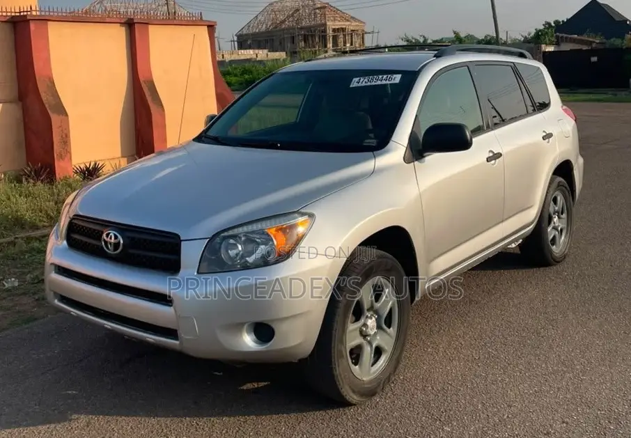 Toyota RAV4 2.0 4x4 2006 Silver