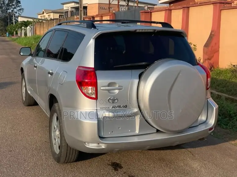 Toyota RAV4 2.0 4x4 2006 Silver