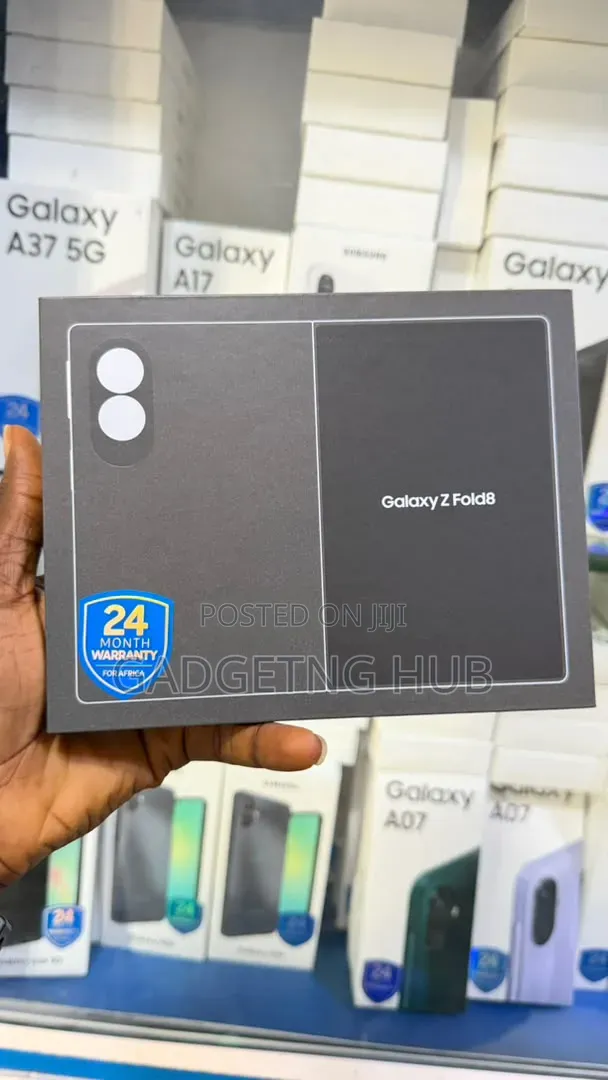 New Samsung Galaxy Z Fold8 256 GB Blue