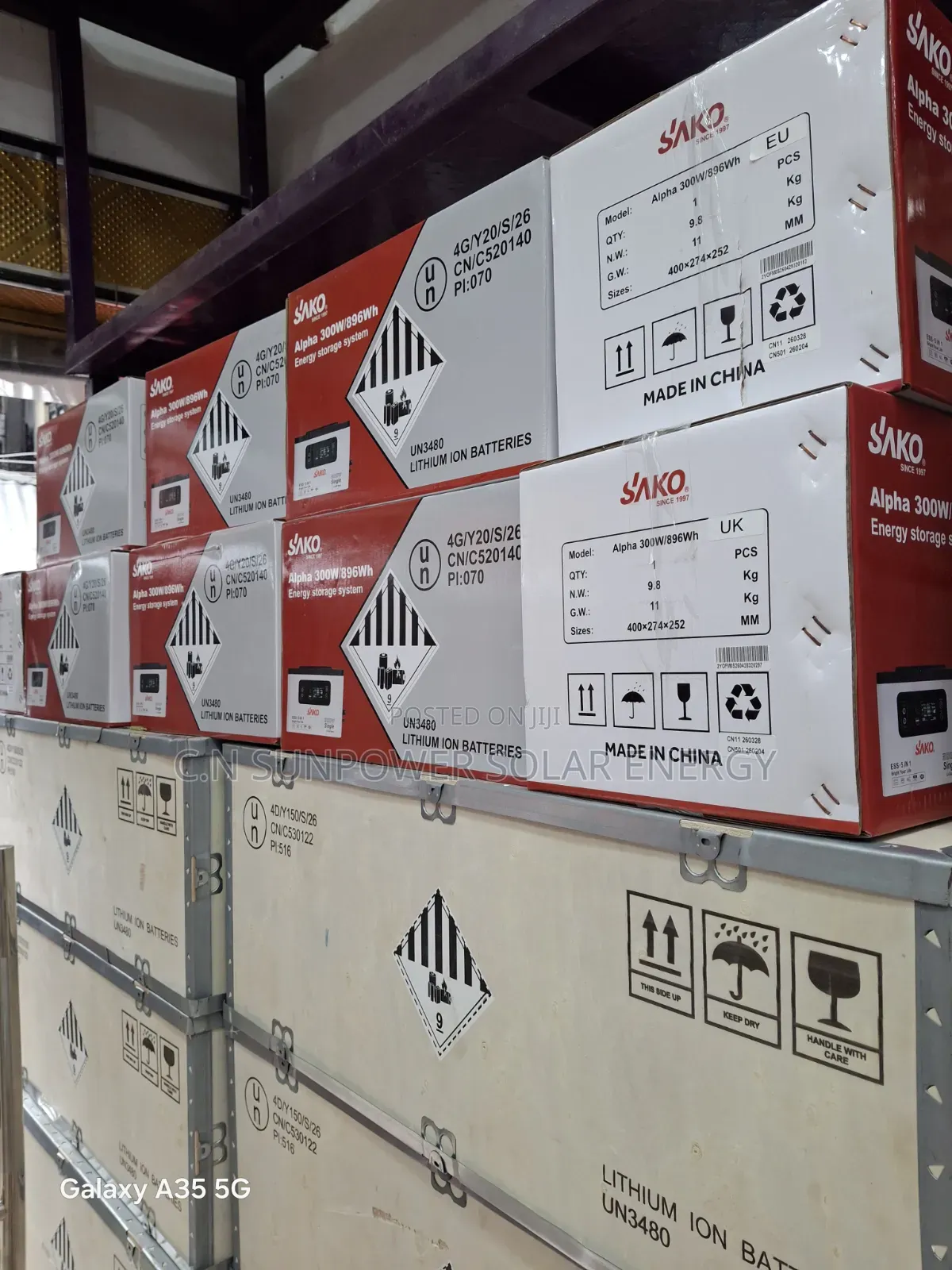 300w/896wh Sako Solar Power Generator