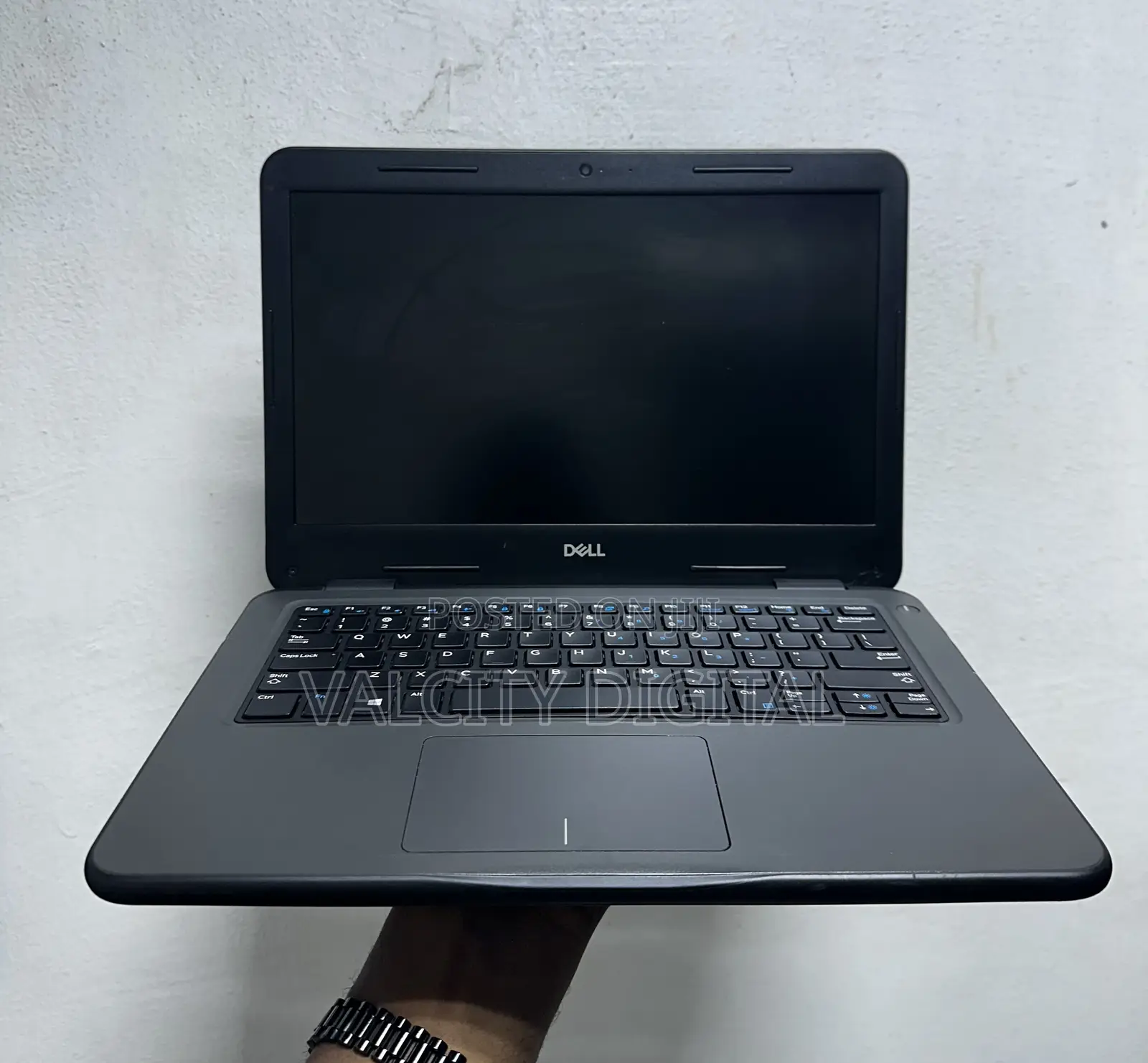Laptop Dell Latitude 3310 8GB Intel Celeron SSD 128GB