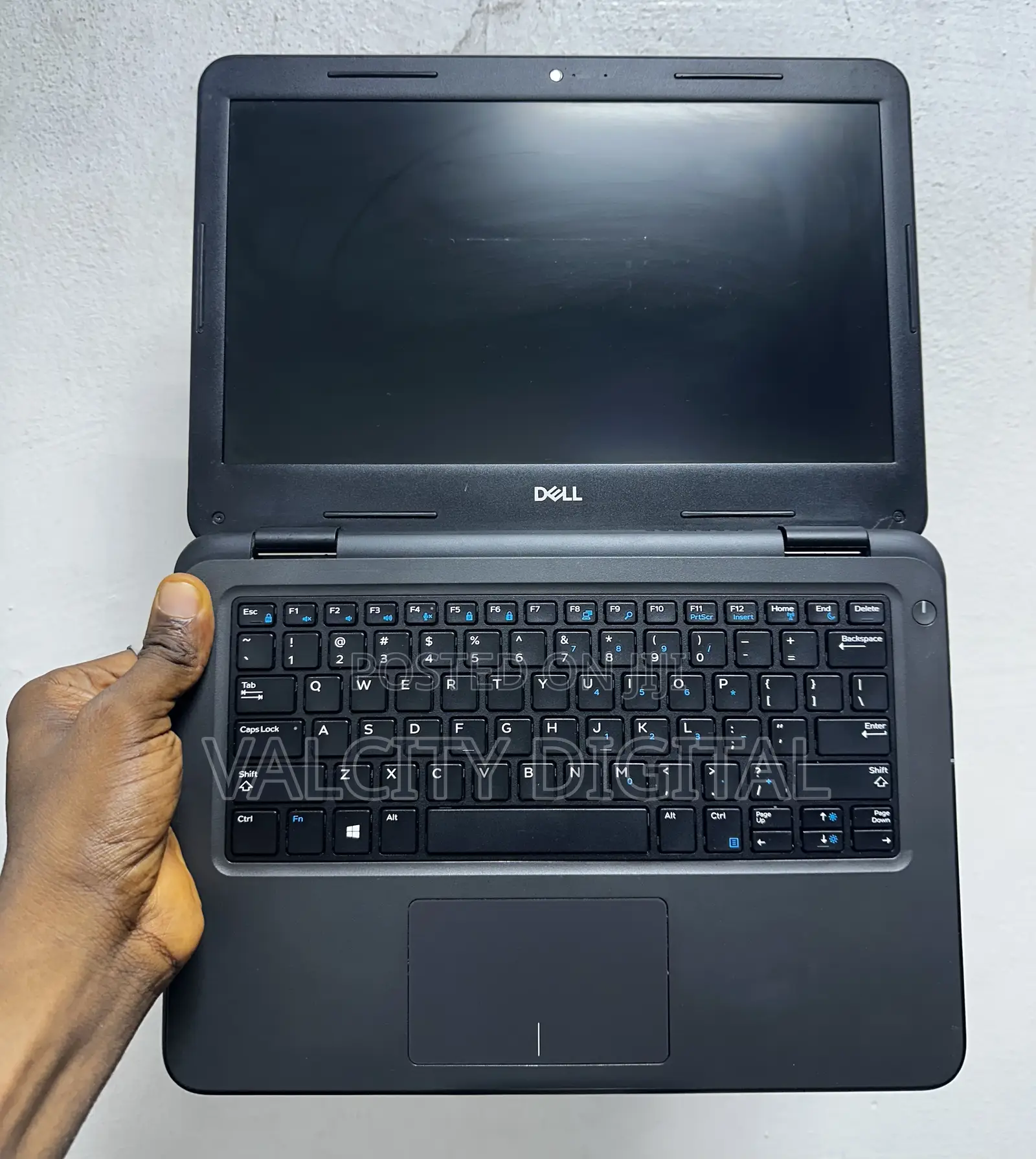 Laptop Dell Latitude 3310 8GB Intel Celeron SSD 128GB