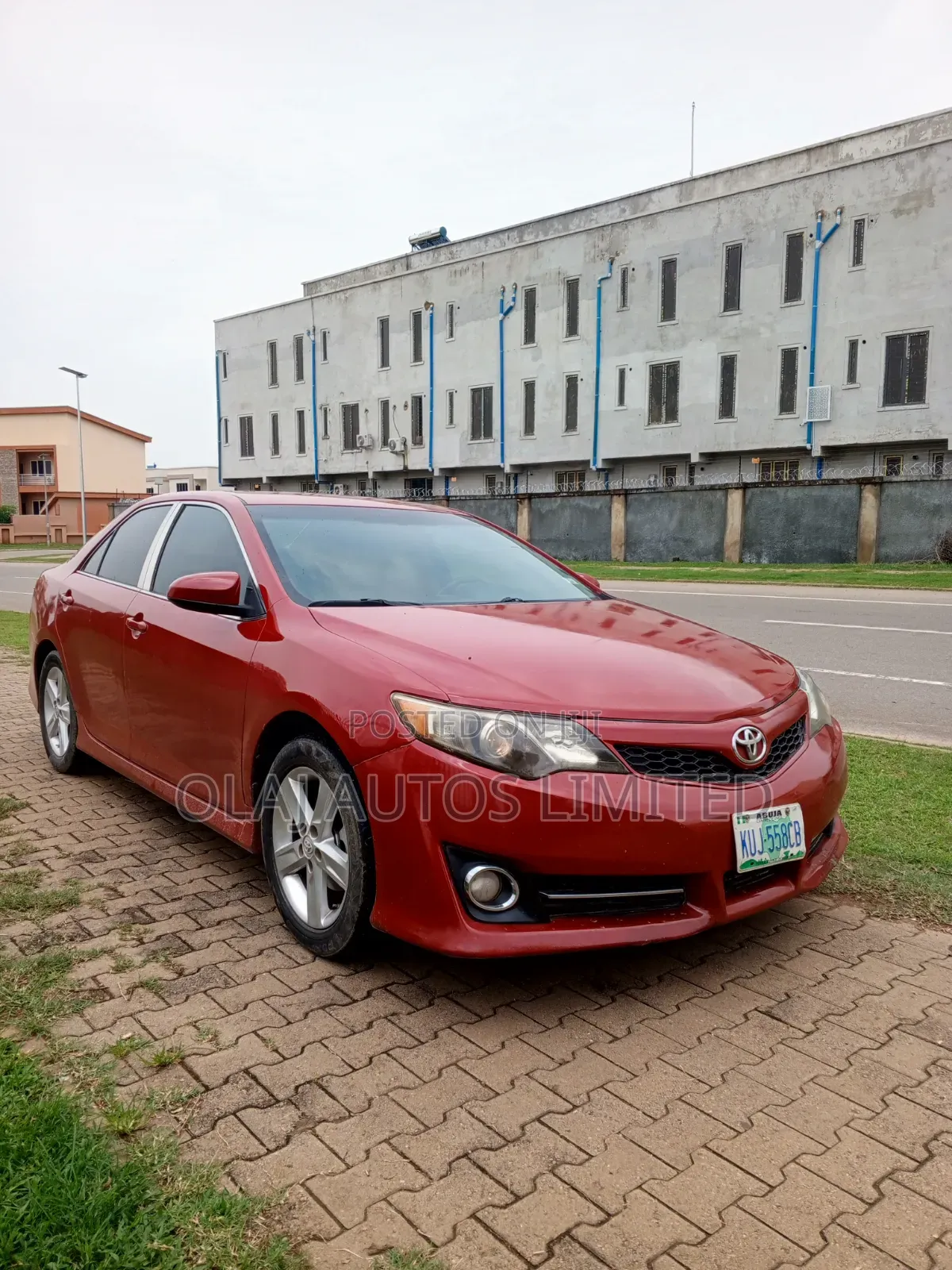 Toyota Camry 2014 Red