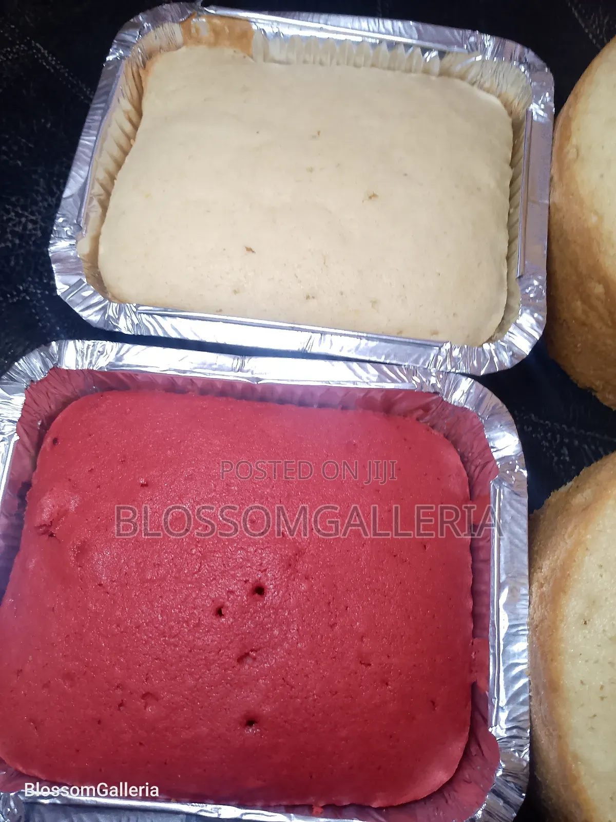 Foil Cakes in Different Flavors