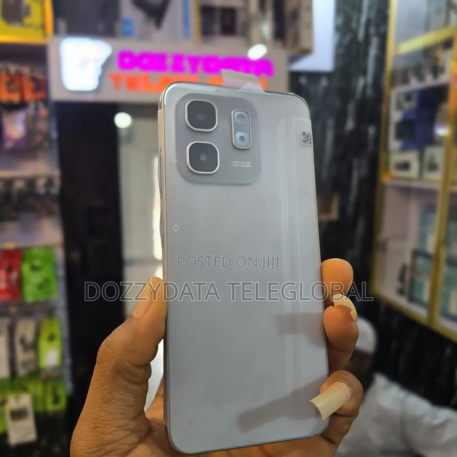 Infinix Hot 50i 128 GB Silver