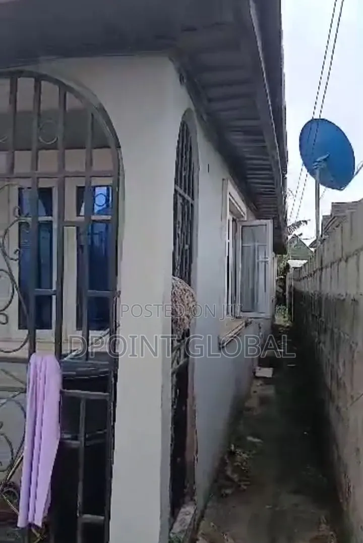 2bdrm Bungalow in N, Abule Egba for sale