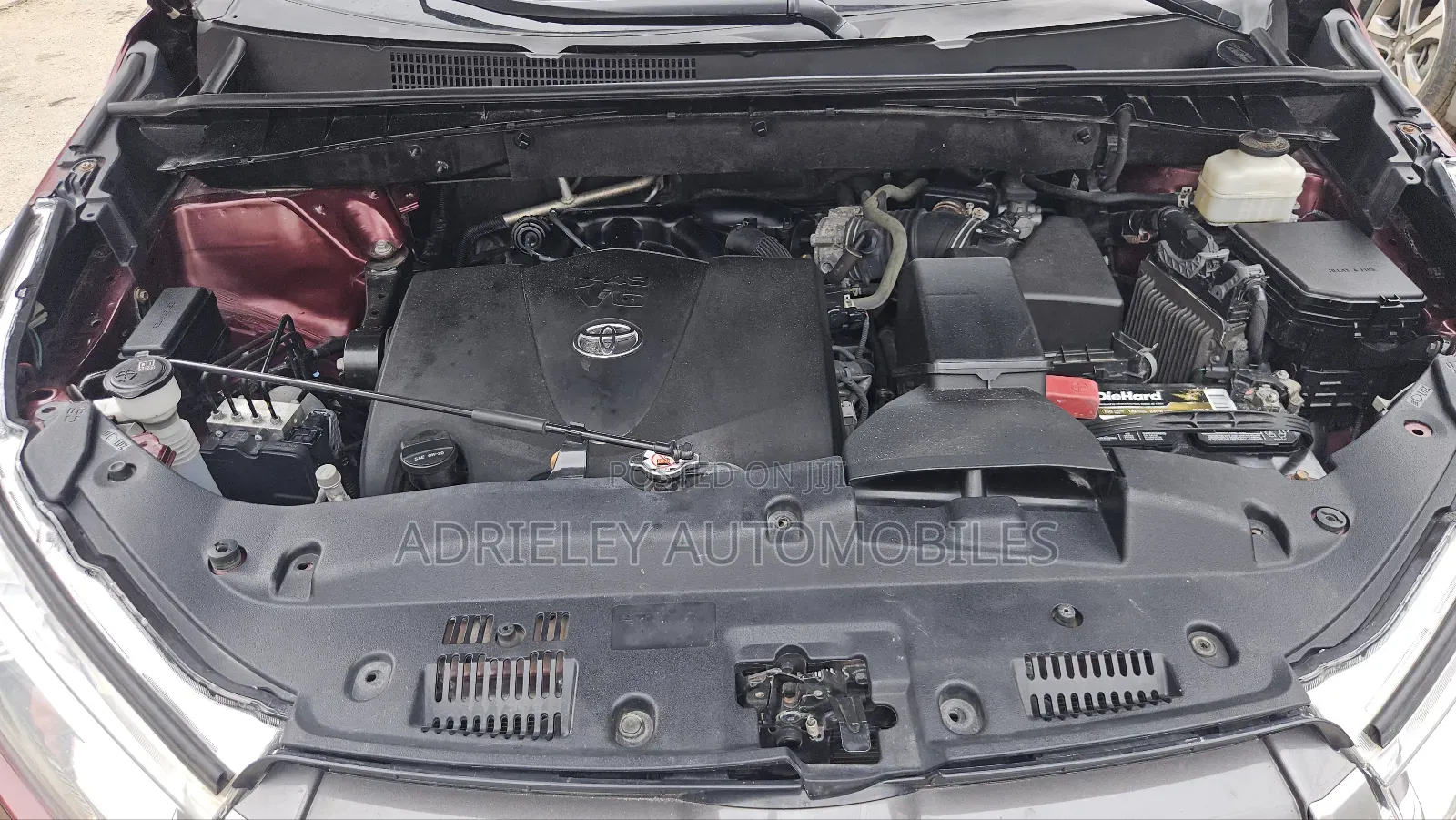 Toyota Highlander XLE AWD 2026 Burgundy