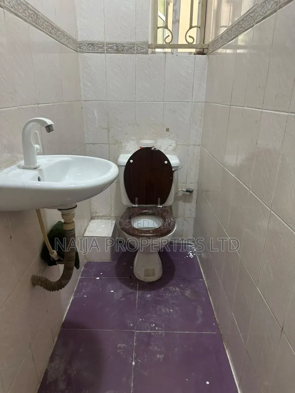 2bdrm Apartment in Lekki Phase 1 for rent