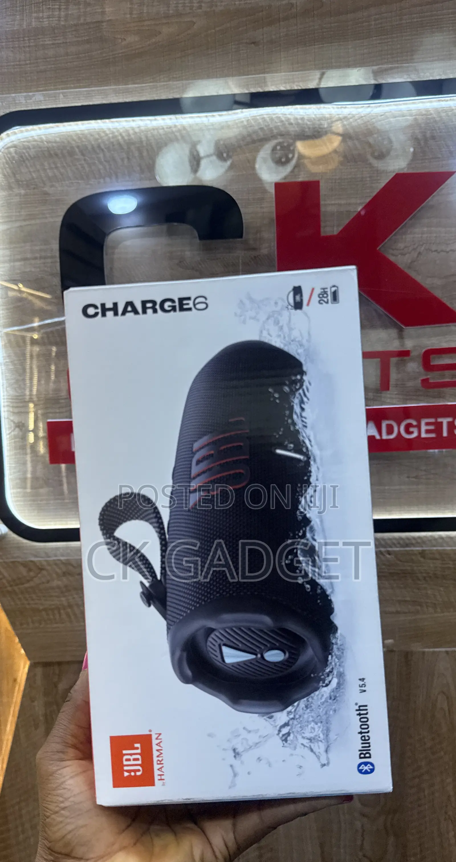 JBL Charge 6