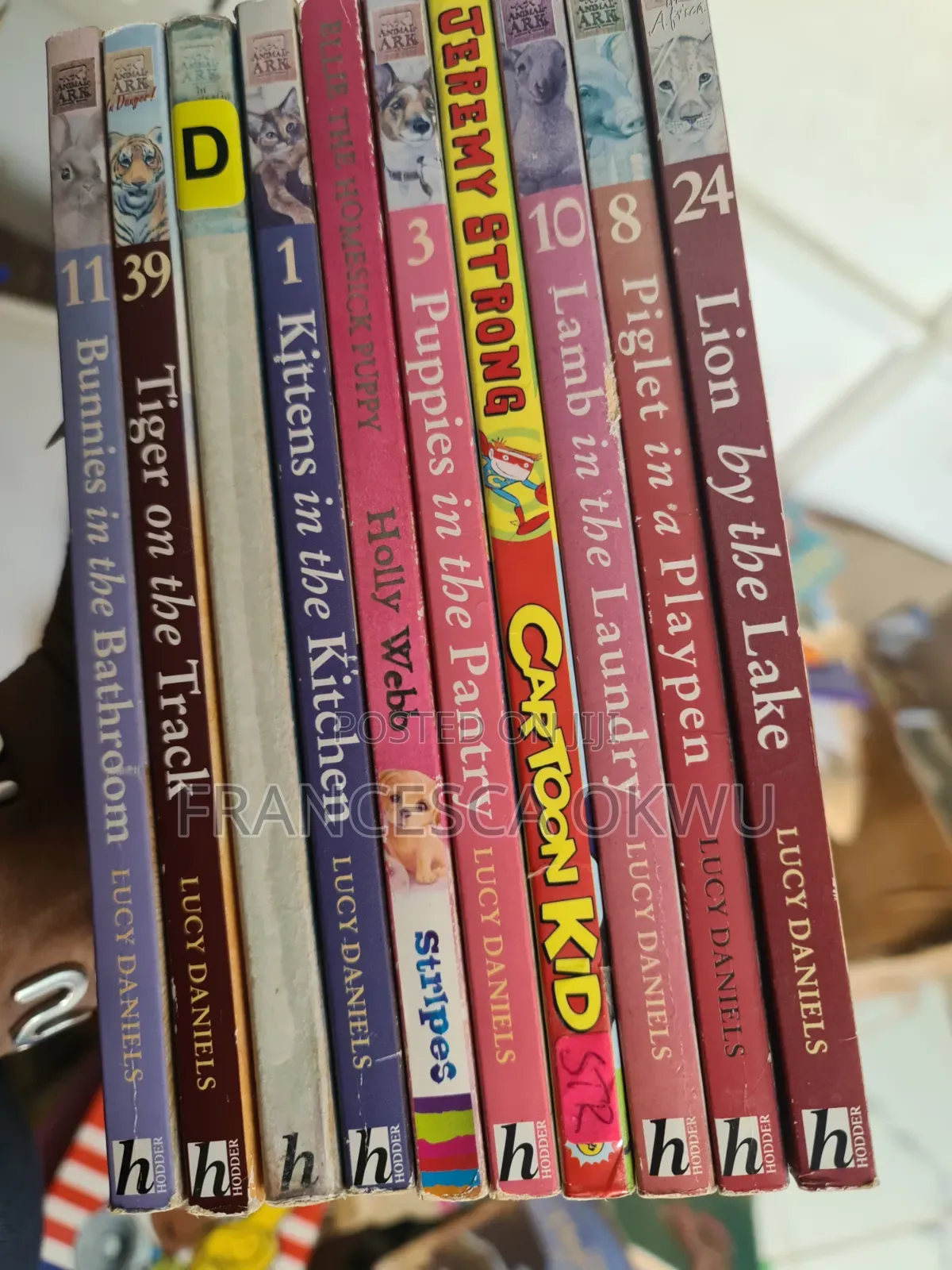 Animal and Family Fiction,adventures Ànd for 7- 10years Old Code 002