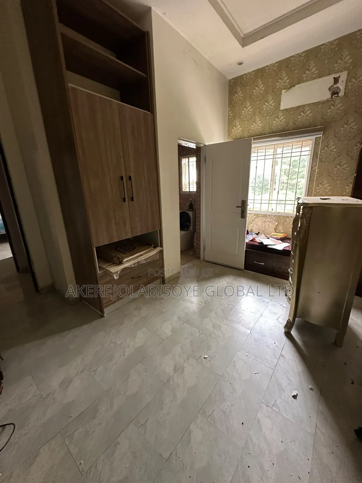 3bdrm Apartment in In An Estate Around for rent