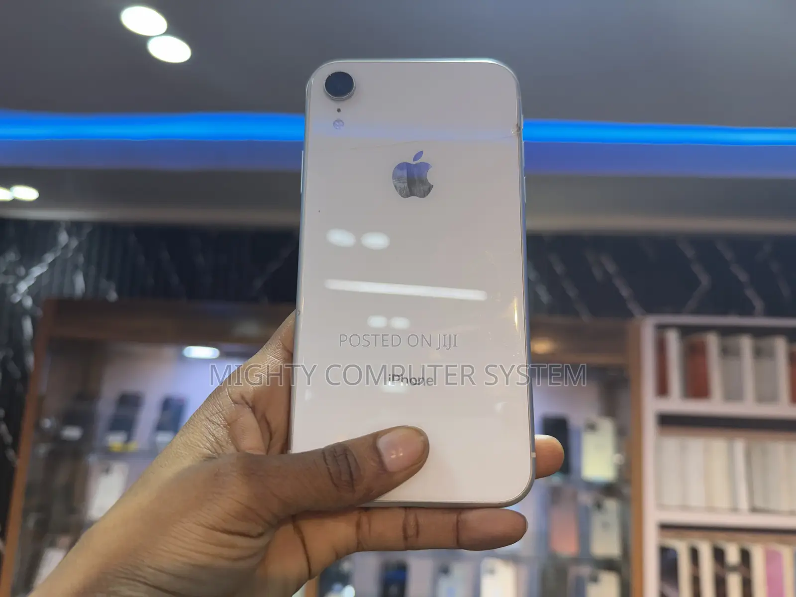 Apple iPhone XR 64 GB White