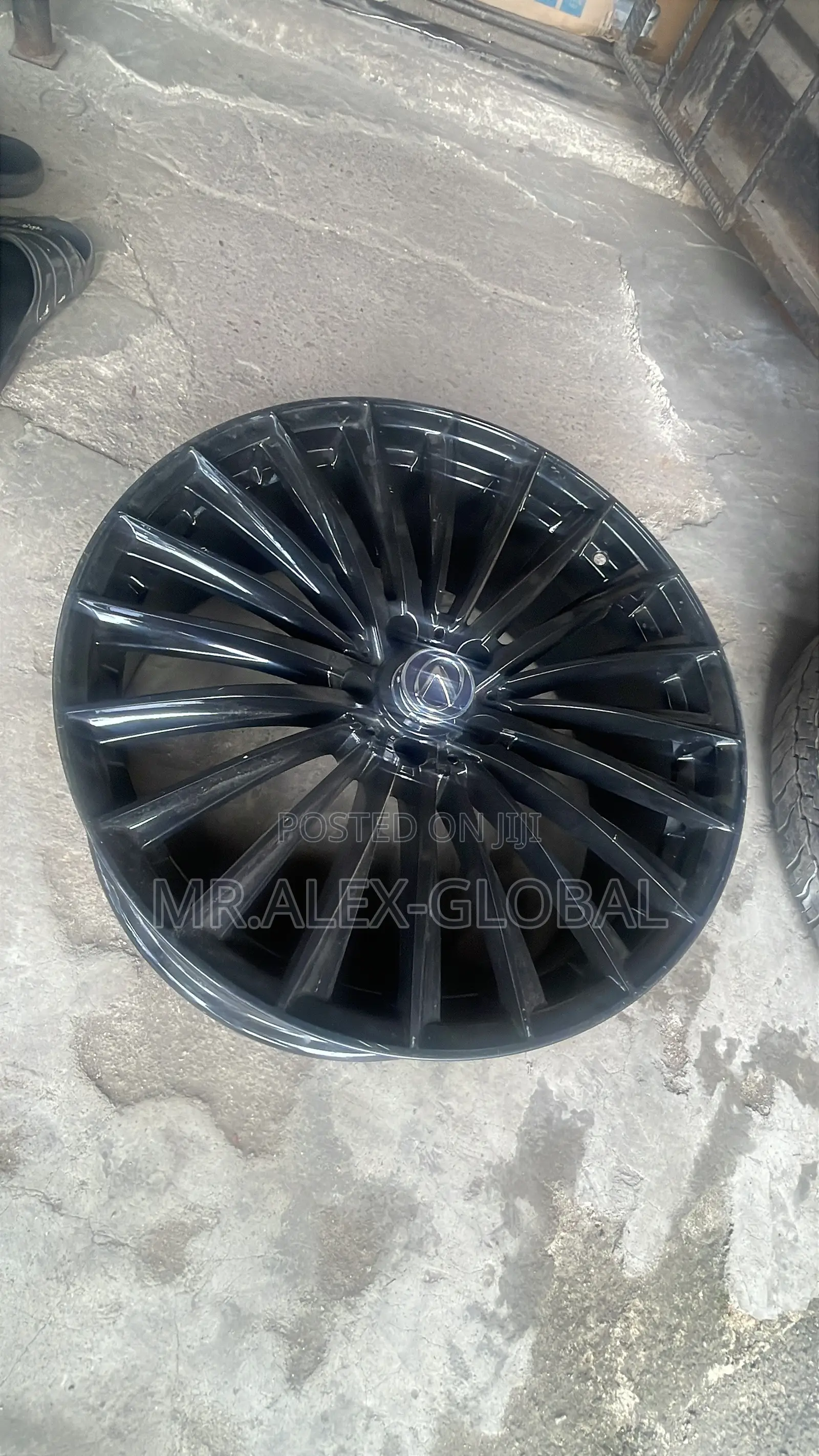 2024 LX350 All Black Wheel
