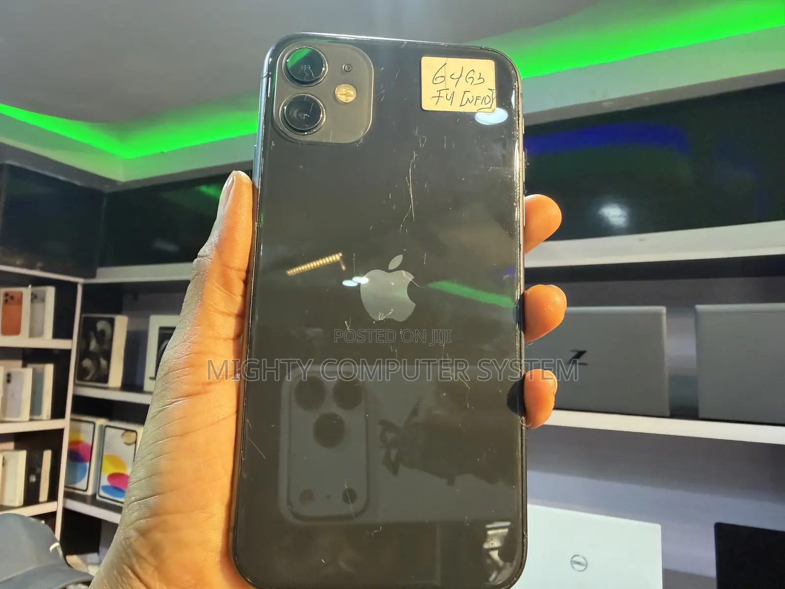 Apple iPhone 11 64 GB Black