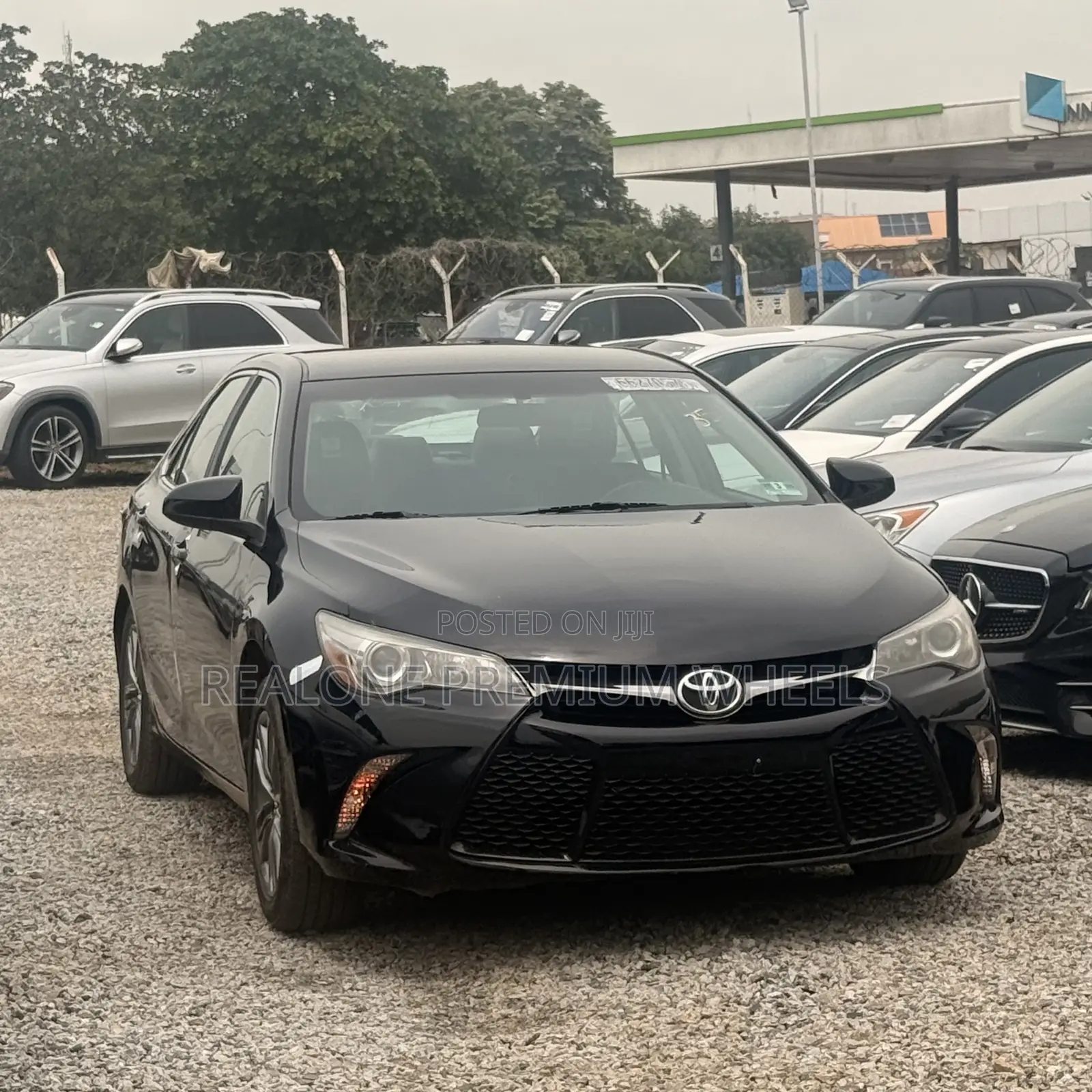 Toyota Camry 2016 Black