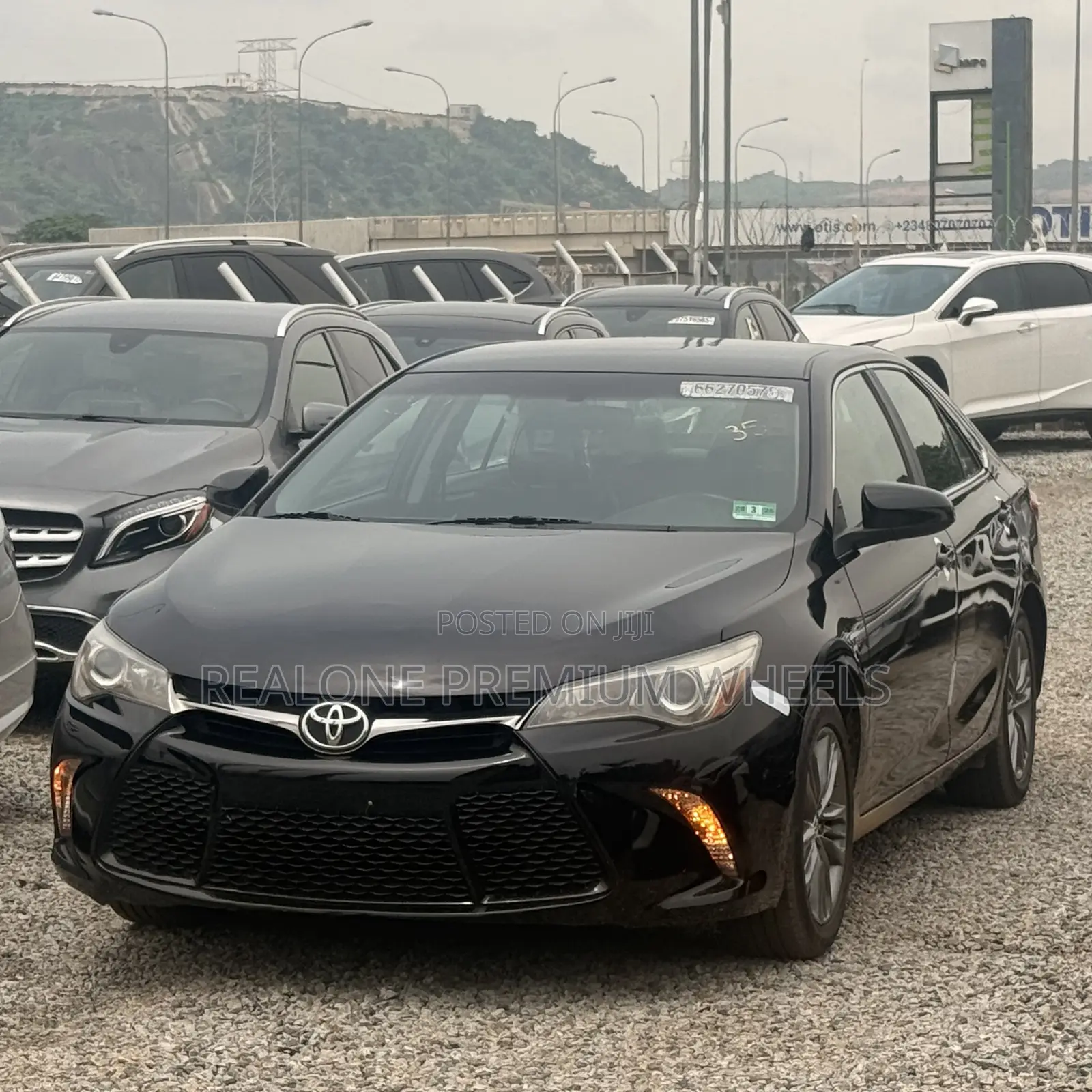 Toyota Camry 2016 Black