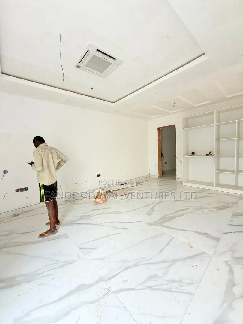 4bdrm Duplex in Ikeja GRA for sale