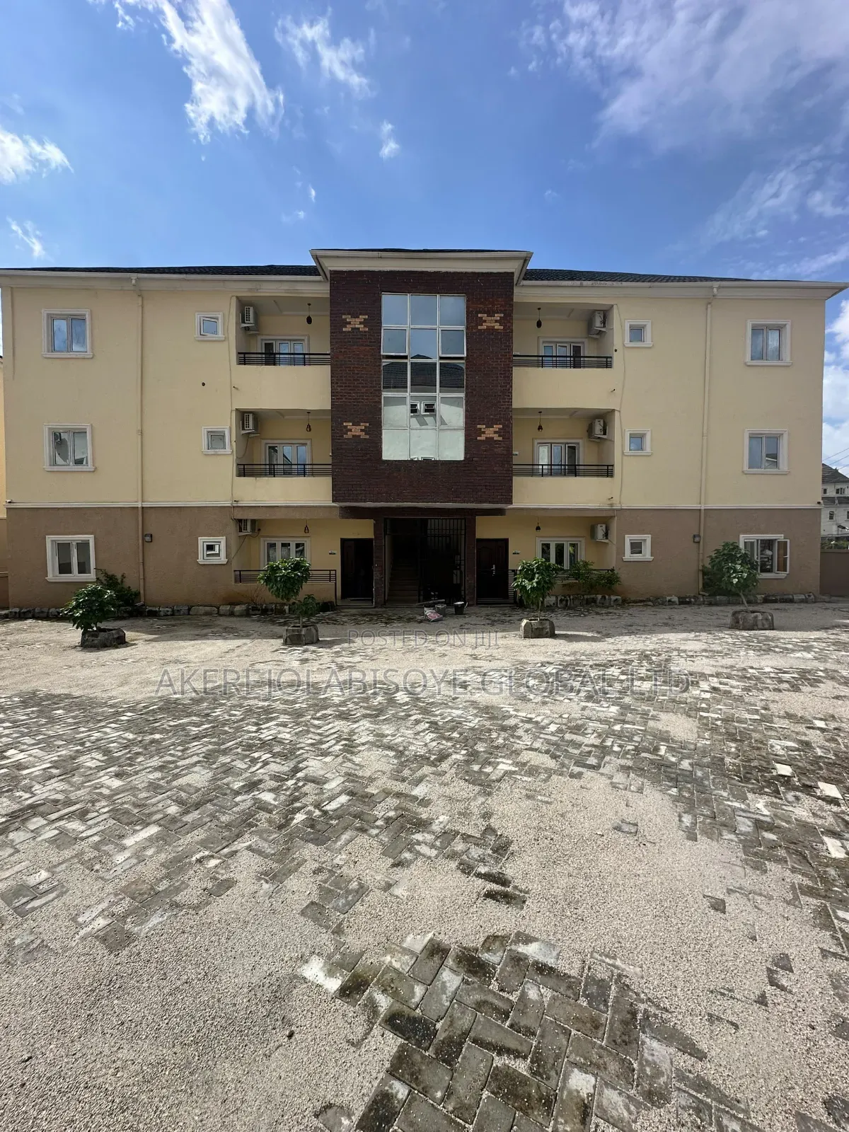 Furnished 3bdrm Apartment in In An Estate Around for rent