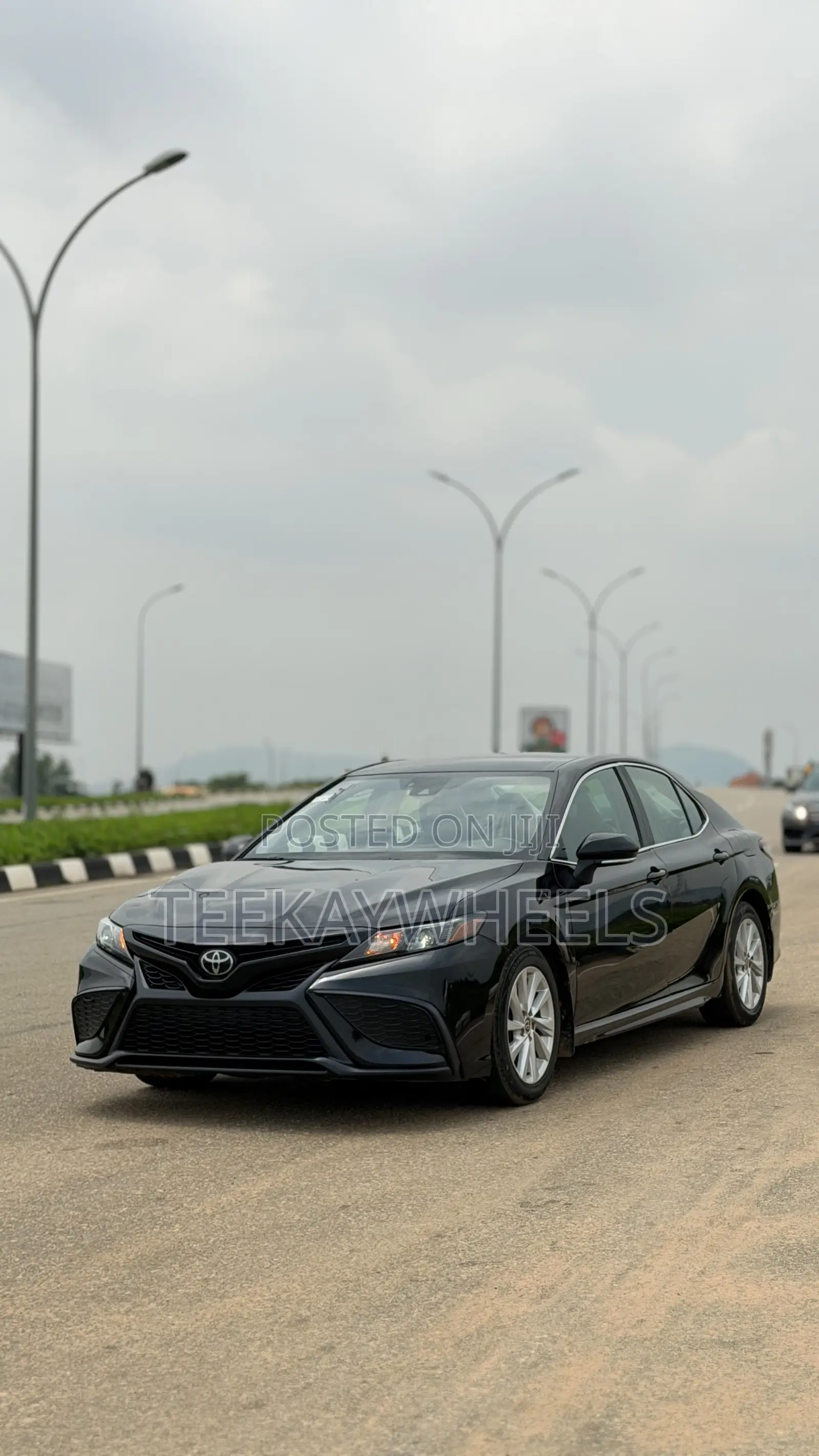 Toyota Camry SE 2022 Black