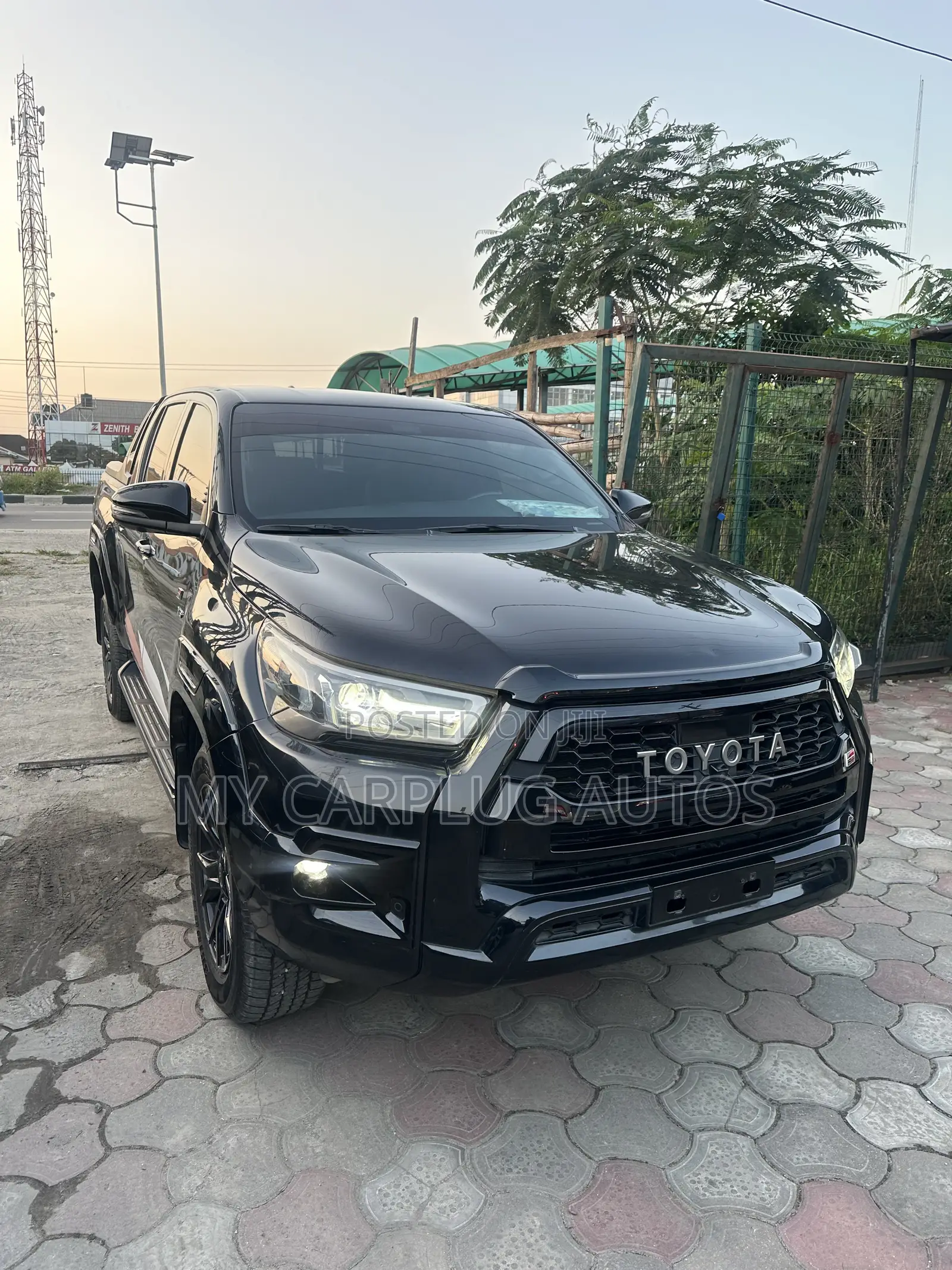 Toyota Hilux 2023 Black