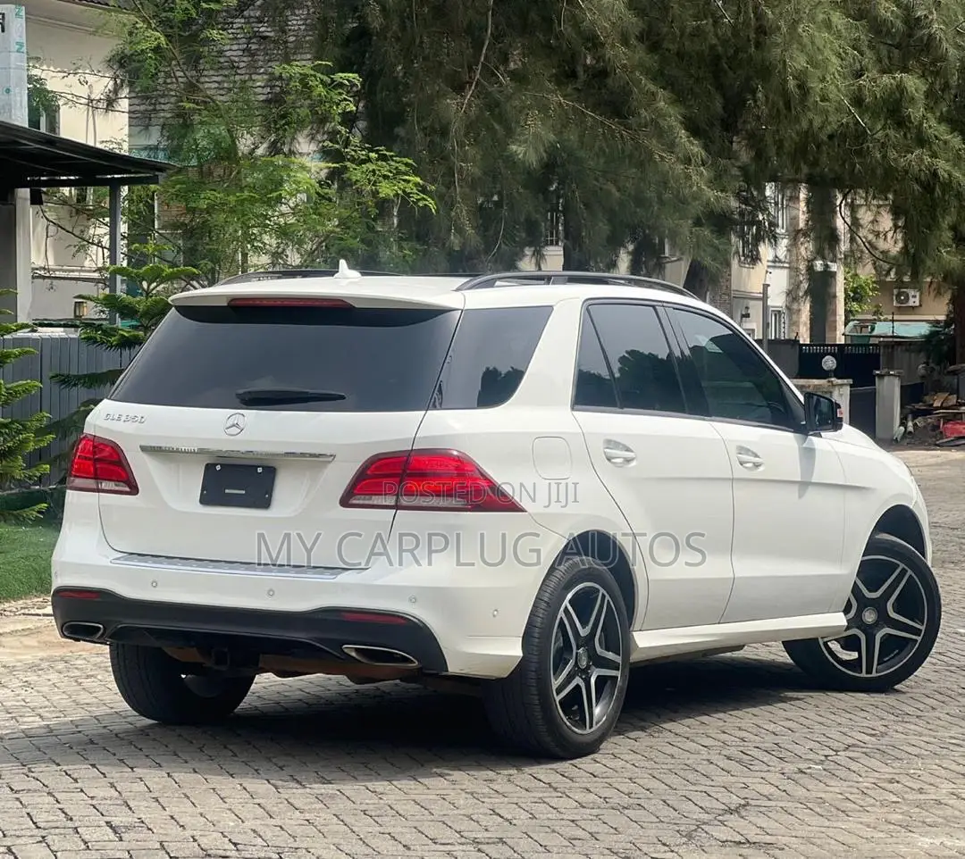Mercedes-Benz GLE-Class GLE 350d 4MATIC 2017 White