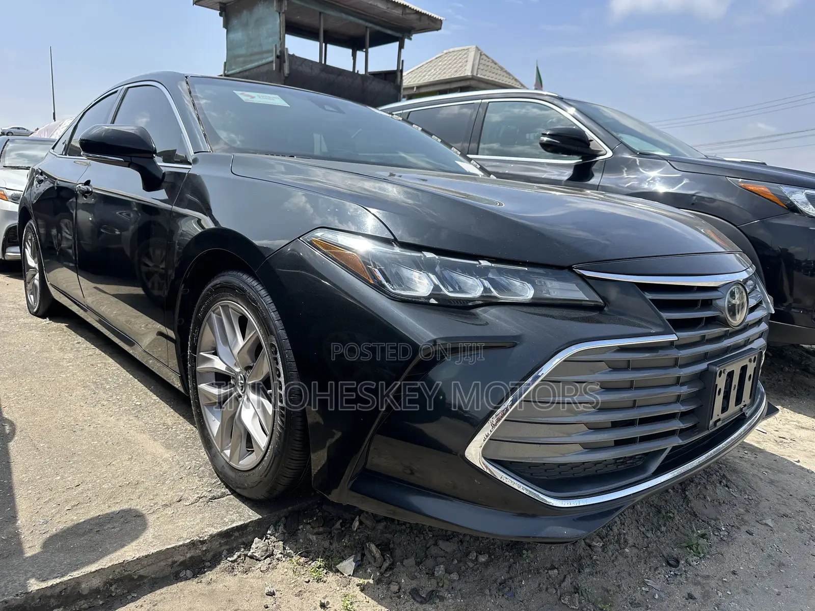 Toyota Avalon XLE 2020 Black