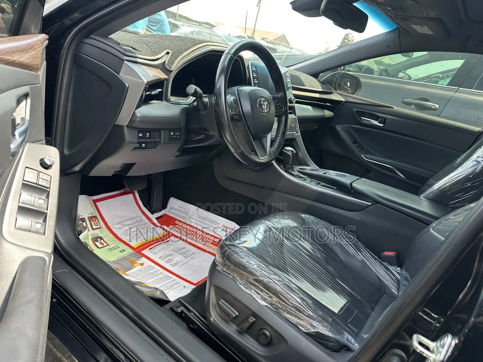 Toyota Avalon XLE 2020 Black