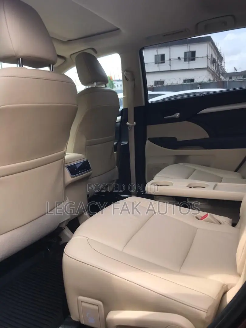Toyota Highlander XLE 4dr SUV AWD (3.5L 6cyl 6A) 2015 Burgundy