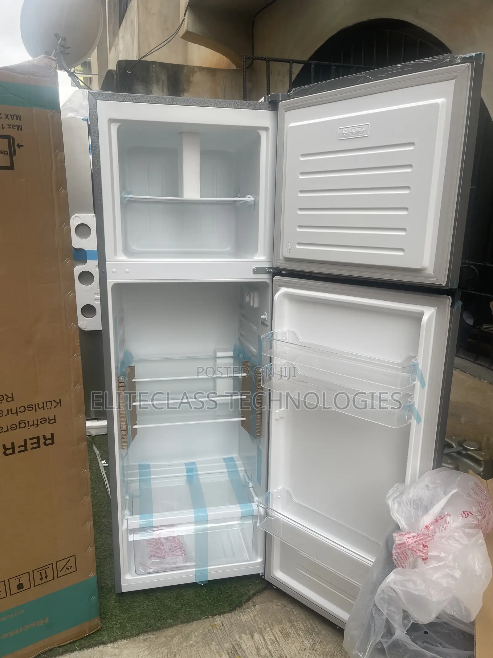 Durable Hisense Refrigerator Capacity 306 Litres