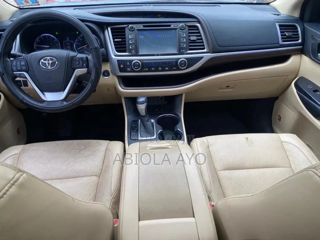 Toyota Highlander 2014 Black