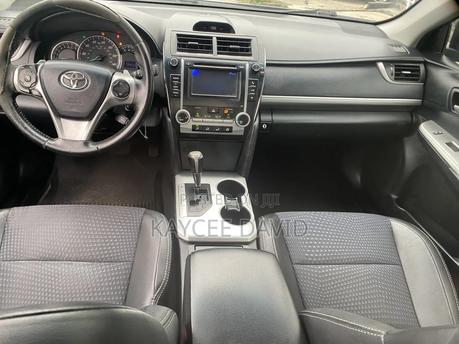 Toyota Camry SE 4dr Sedan (2.5L 4cyl 6A) 2013 Black